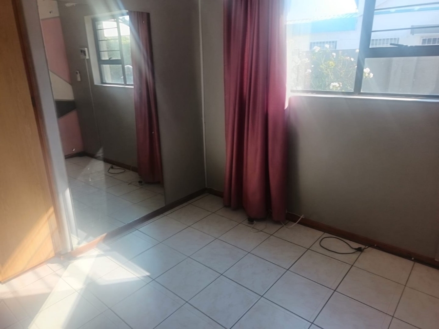 3 Bedroom Property for Sale in Rhodesdene Northern Cape